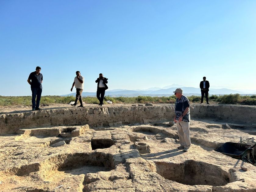Qalaboynu-Naftalan yaşayış yerində arxeoloji tədqiqatlar davam&nbsp;etdiriləcək