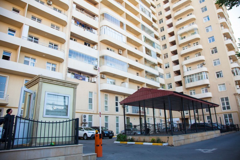 Kirayə qalan vergi əməkdaşları aylıq 150 manat alacaq&nbsp;VİDEO