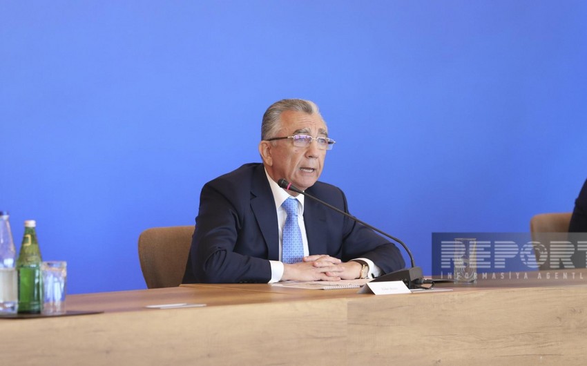 Eldar Əzizov Bakıda sökülən binalarla bağlı&nbsp;danışıb