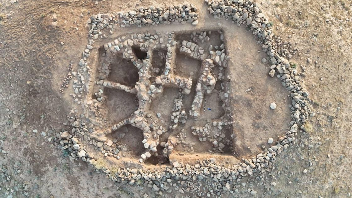 Qazaxıstanda ritual məbəd aşkar&nbsp;edilib