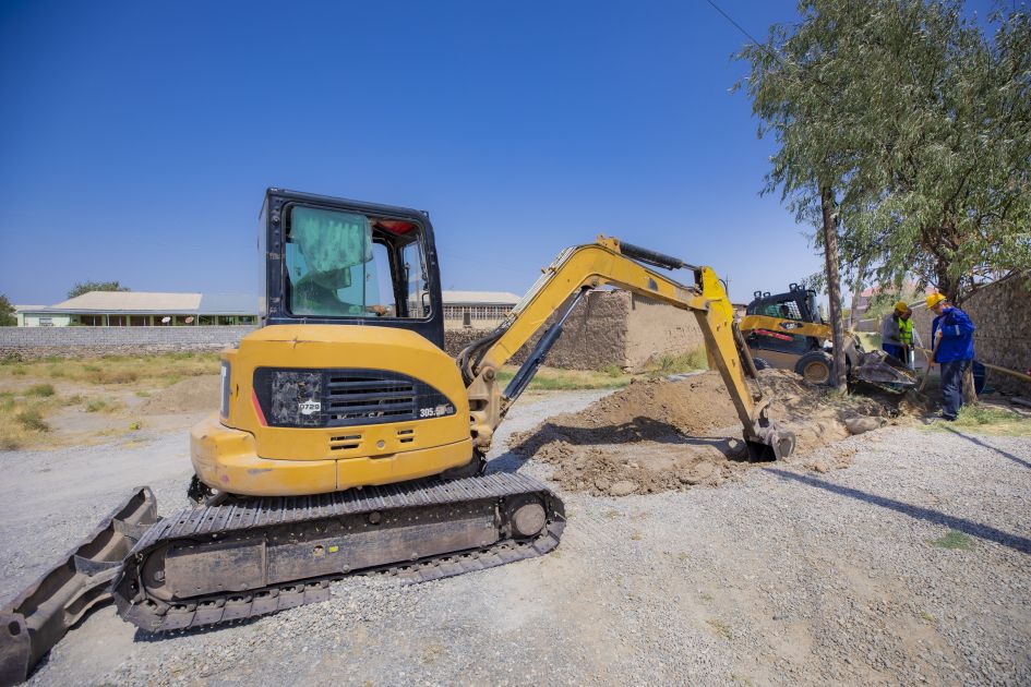 Nehrəm qəsəbəsinə yeni su xətləri&nbsp;çəkilir