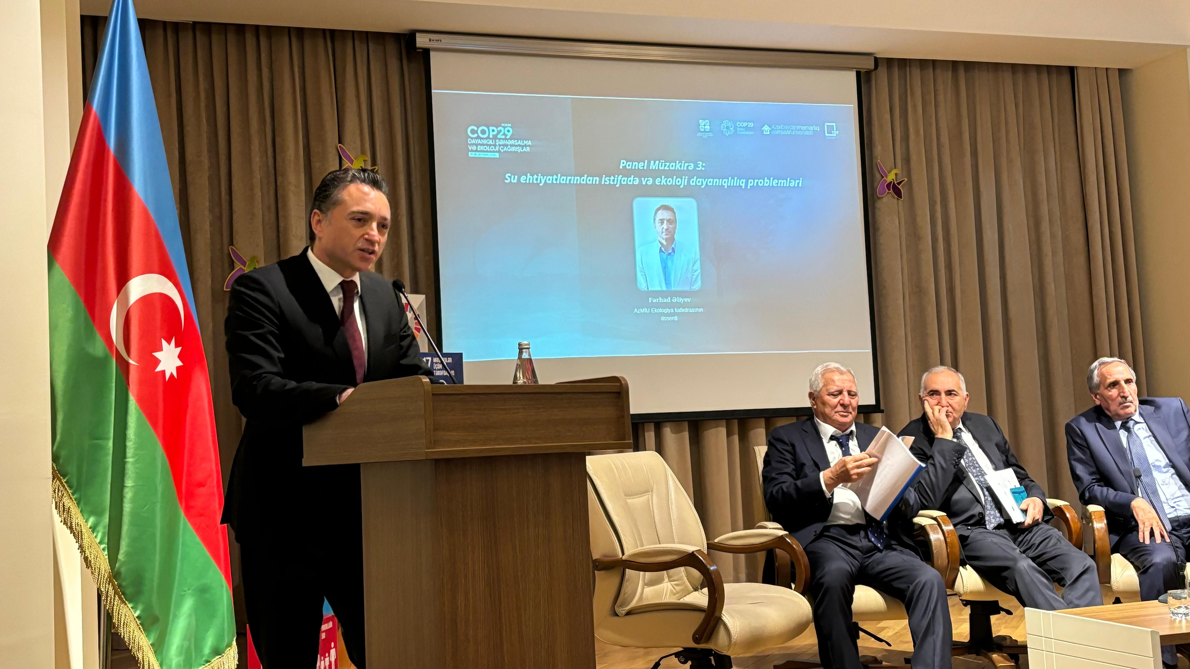 AzMİU-da keçirilən forumda aktual mövzular müzakirə&nbsp;olunub