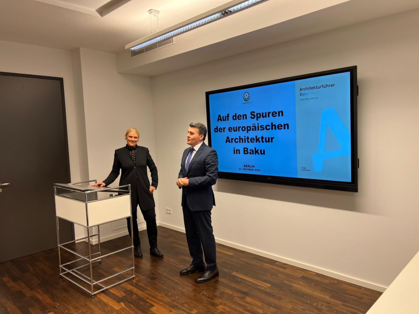 Alman müəllifin “Bakı Memarlıq Bələdçisi” kitabı təqdim&nbsp;edilib