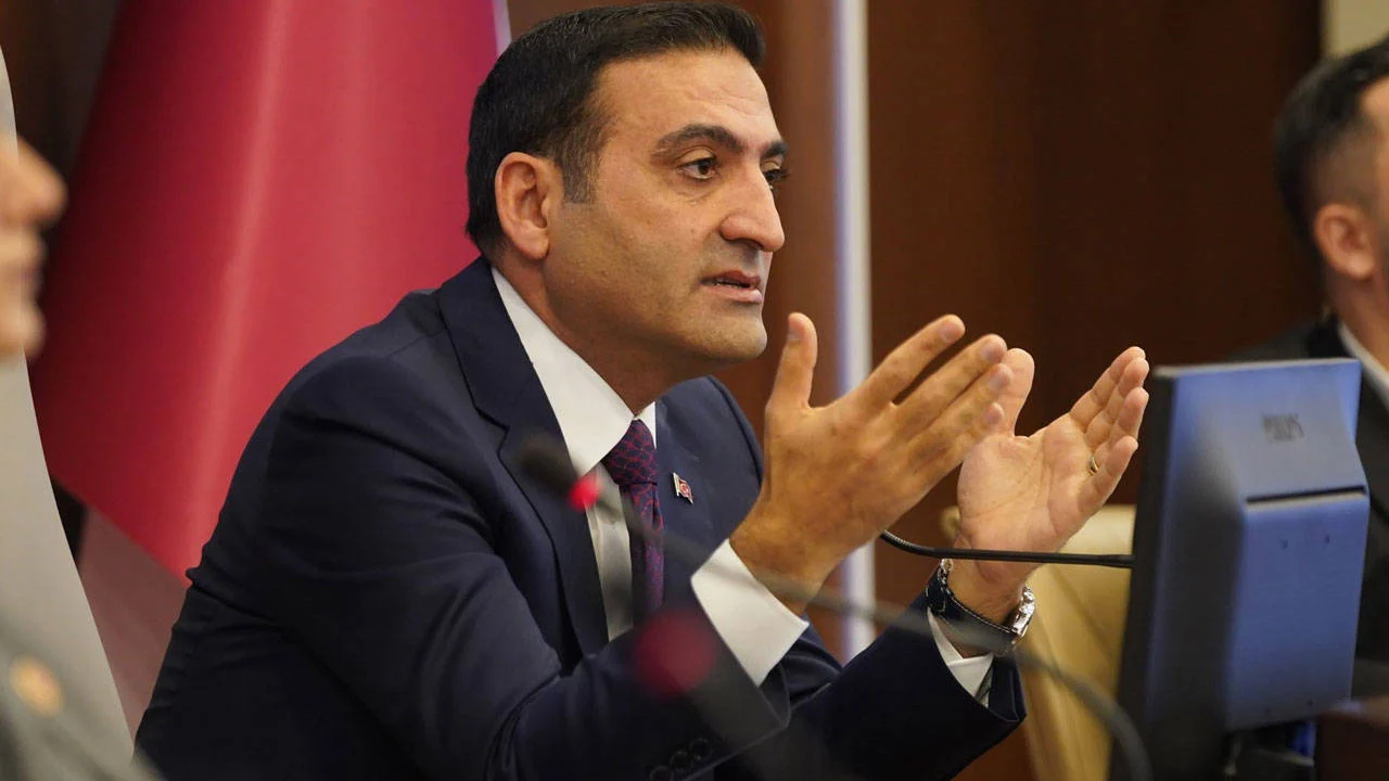 İstanbulda daha bir bələdiyyə sədri şübhəli qismində ifadə&nbsp;verəcək