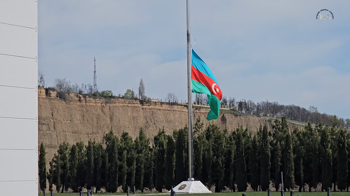 31 Mart Azərbaycanlıların Soyqırımının 107-ci ildönümündə Qubadakı abidə kompleksi ziyarət&nbsp;olunub