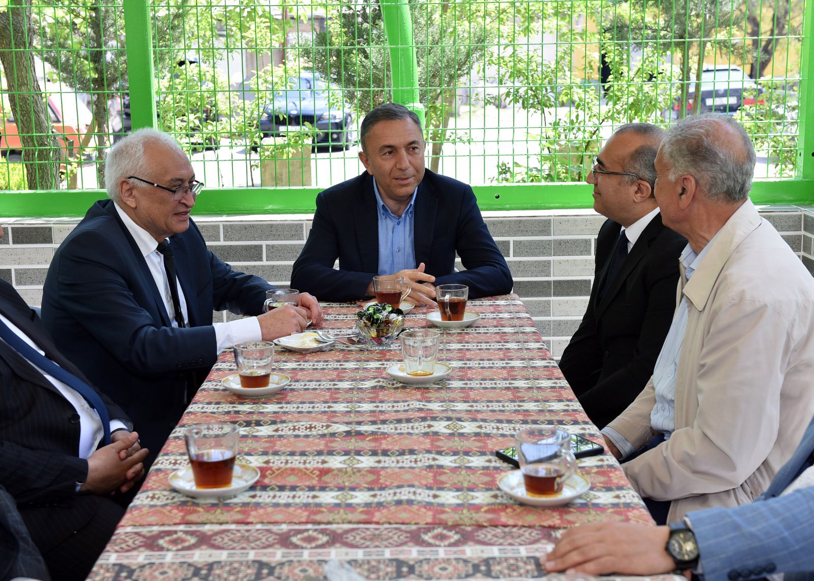 Sumqayıtda məhəllə sakinləri üçün yeni istirahət güşəsi istifadəyə&nbsp;verildi