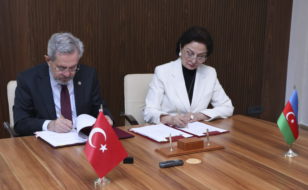 Daşınmaz əmlakın inkişafı və idarə edilməsi ixtisası üzrə AzMİU məzunlarına ikili diplom&nbsp;veriləcək