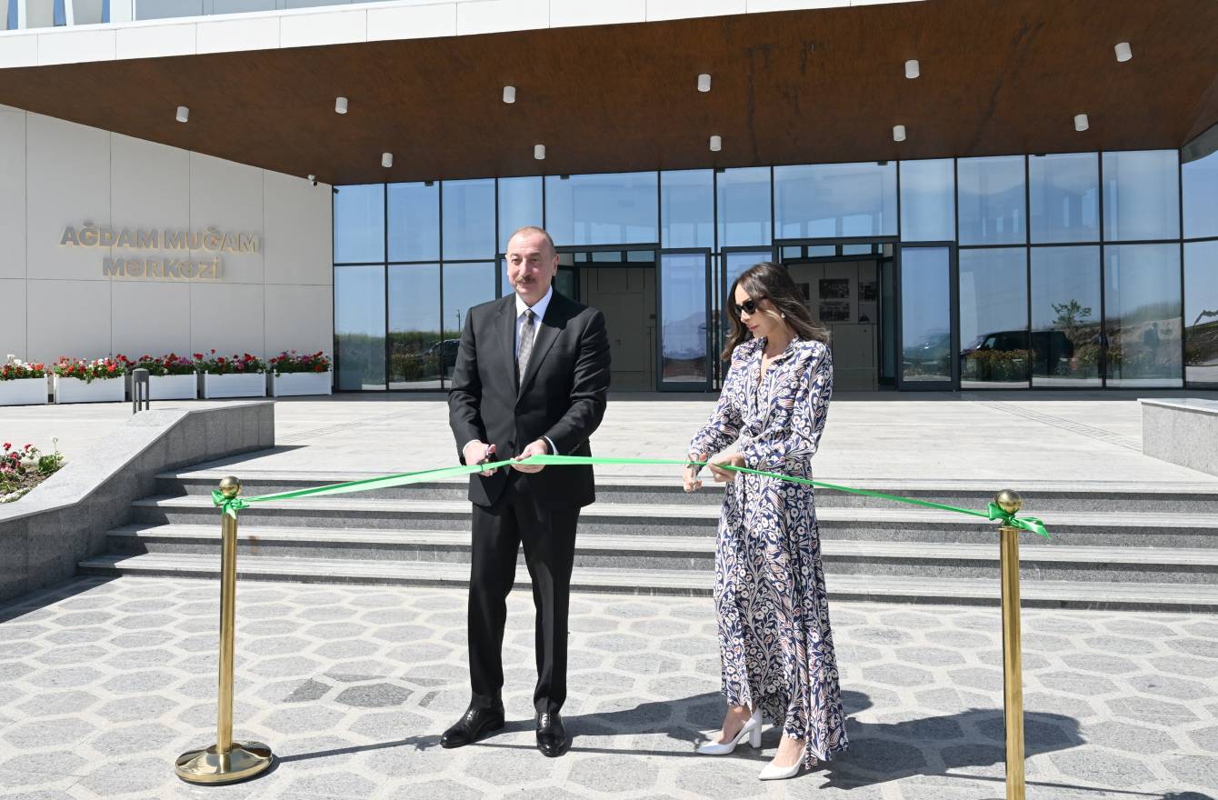 Prezident İlham Əliyev və birinci Vitse-prezident Mehriban Əliyeva Ağdam rayonuna səfər ediblər&nbsp;FOTOLAR