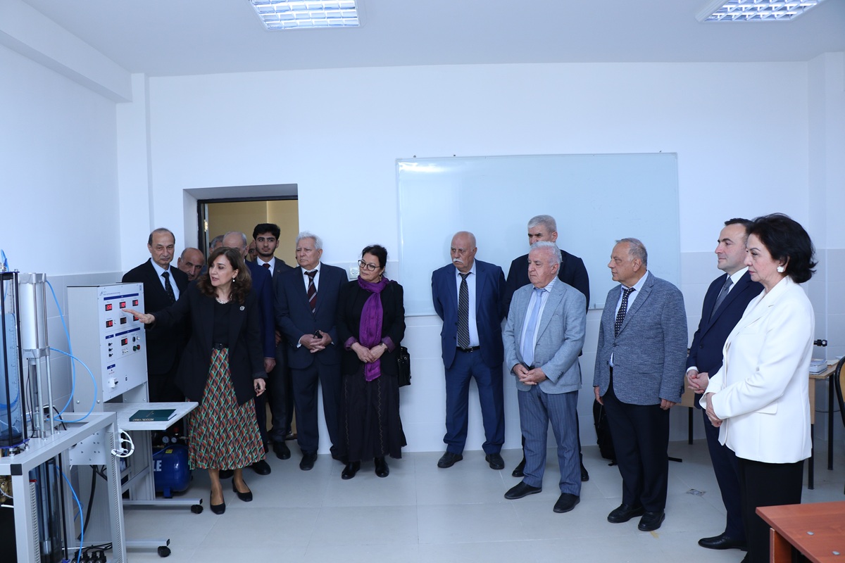 bp-nin maliyyə dəstəyi ilə AzMİU-da tam təchiz edilmiş üç yeni laboratoriya istifadəyə&nbsp;verildi