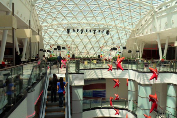 "Metropark" ticarət və əyləncə mərkəzi