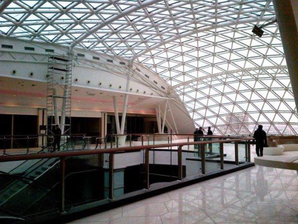 "Metropark" ticarət və əyləncə mərkəzi